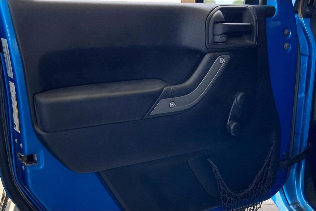 Used 2015 Jeep Wrangler Sport w/ Connectivity Group image 21