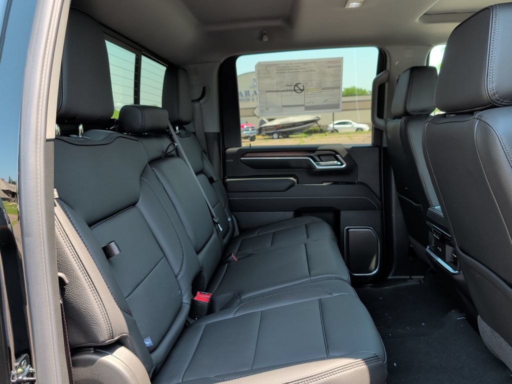 New 2026 GMC Sierra 3500 Denali w/ Denali Reserve Package AWD/4WD image 40
