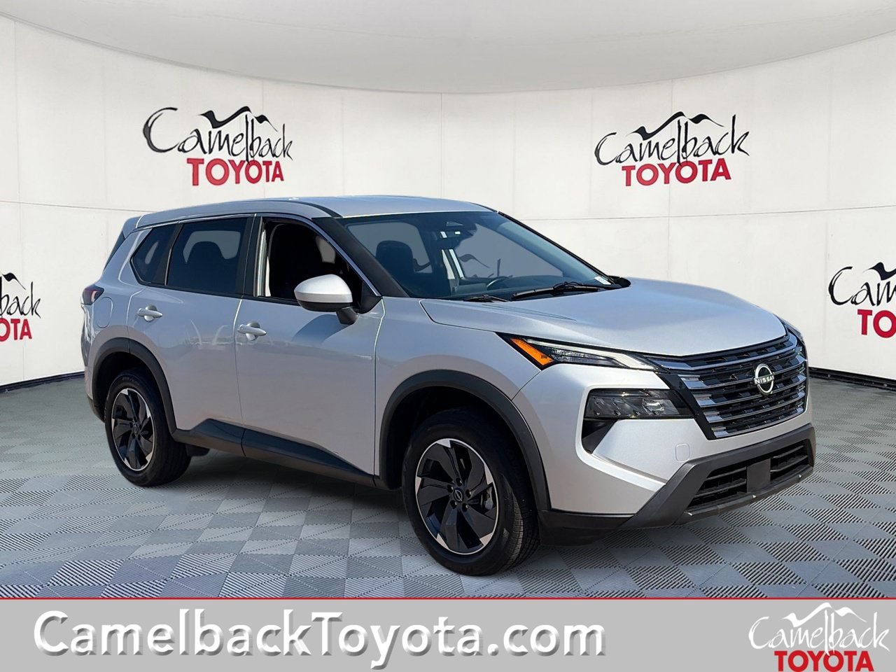 Used 2025 Nissan Rogue SV