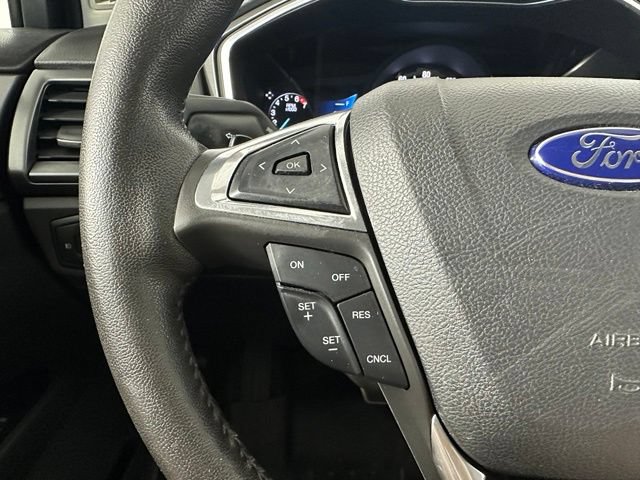 Used 2016 Ford Fusion Titanium FWD image 19