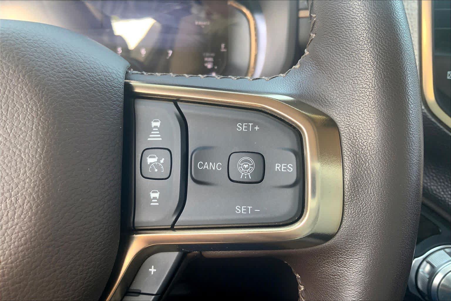 Used 2025 RAM 1500 Limited AWD/4WD image 25