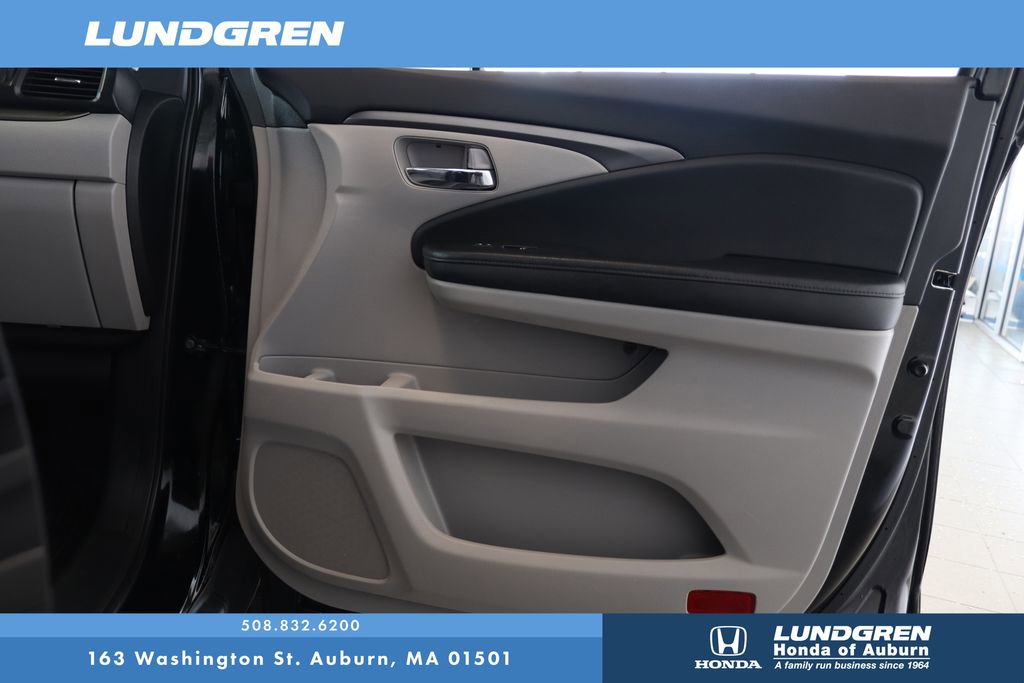 Used 2017 Honda Pilot EX-L image 16