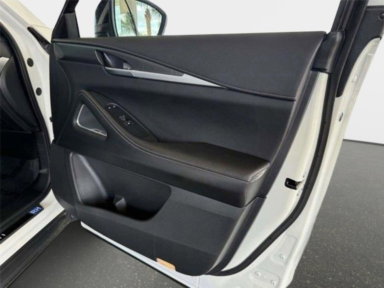 Used 2025 INFINITI QX60 Luxe image 90