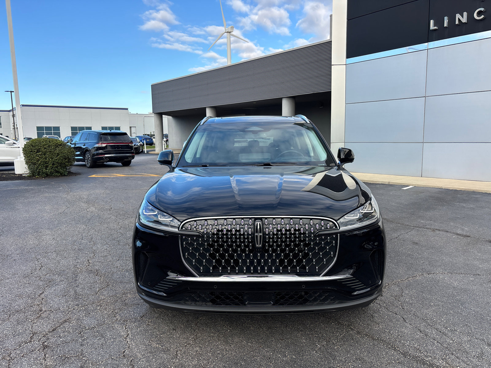 New 2025 Lincoln Aviator Reserve w/ Equipment Group 201A image 2