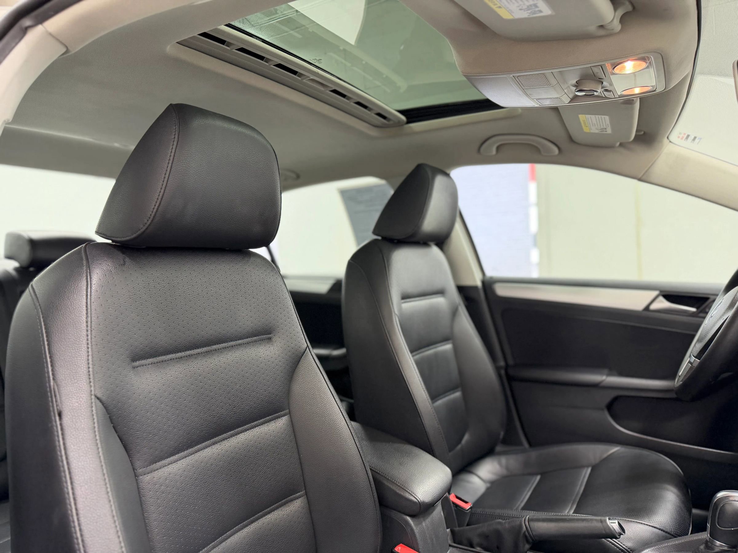 Used 2013 Volkswagen Jetta SE image 26