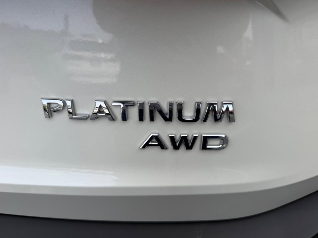 Used 2023 Nissan Rogue Platinum AWD/4WD image 27