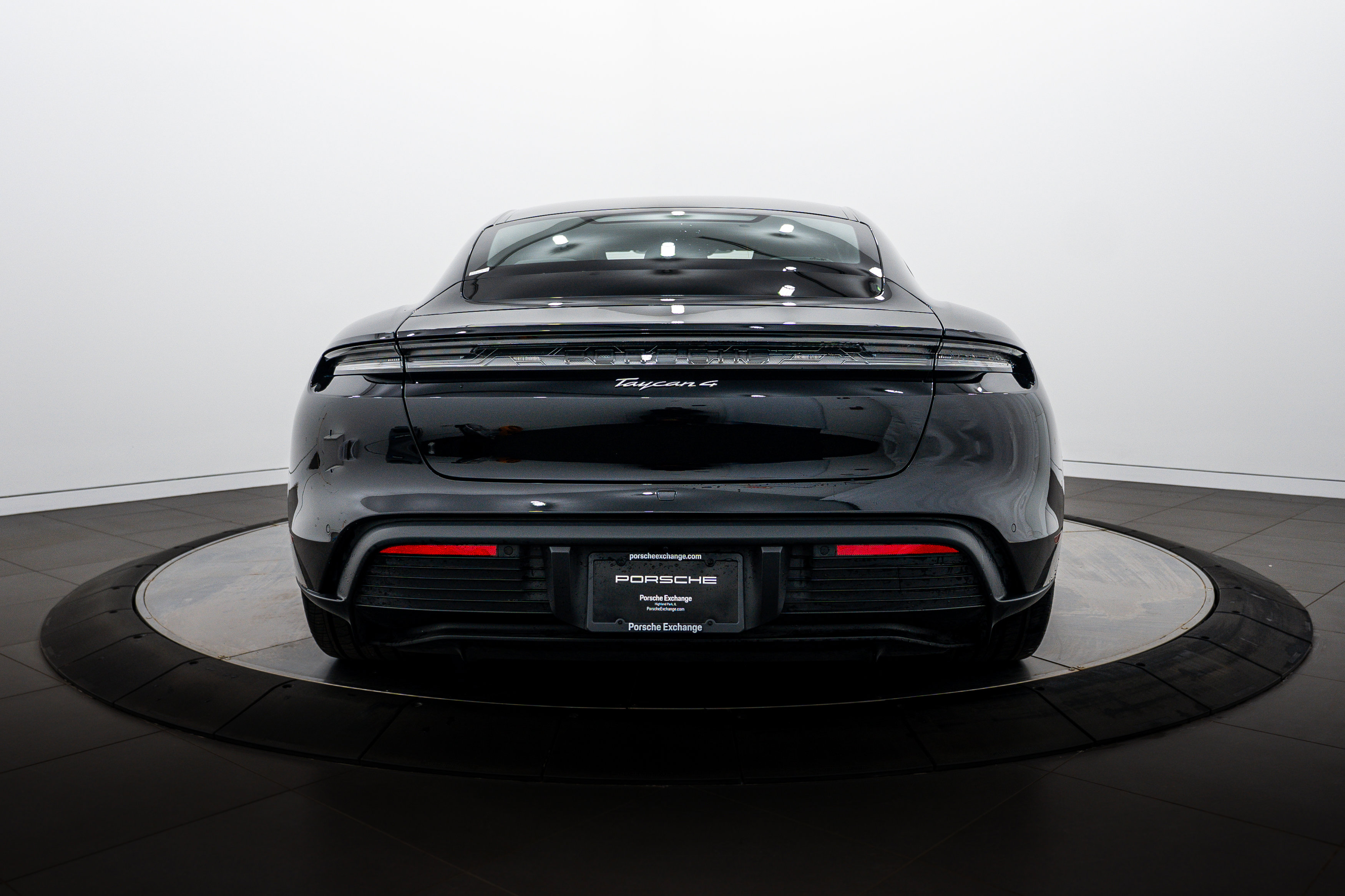 Certified 2026 Porsche Taycan AWD/4WD image 6