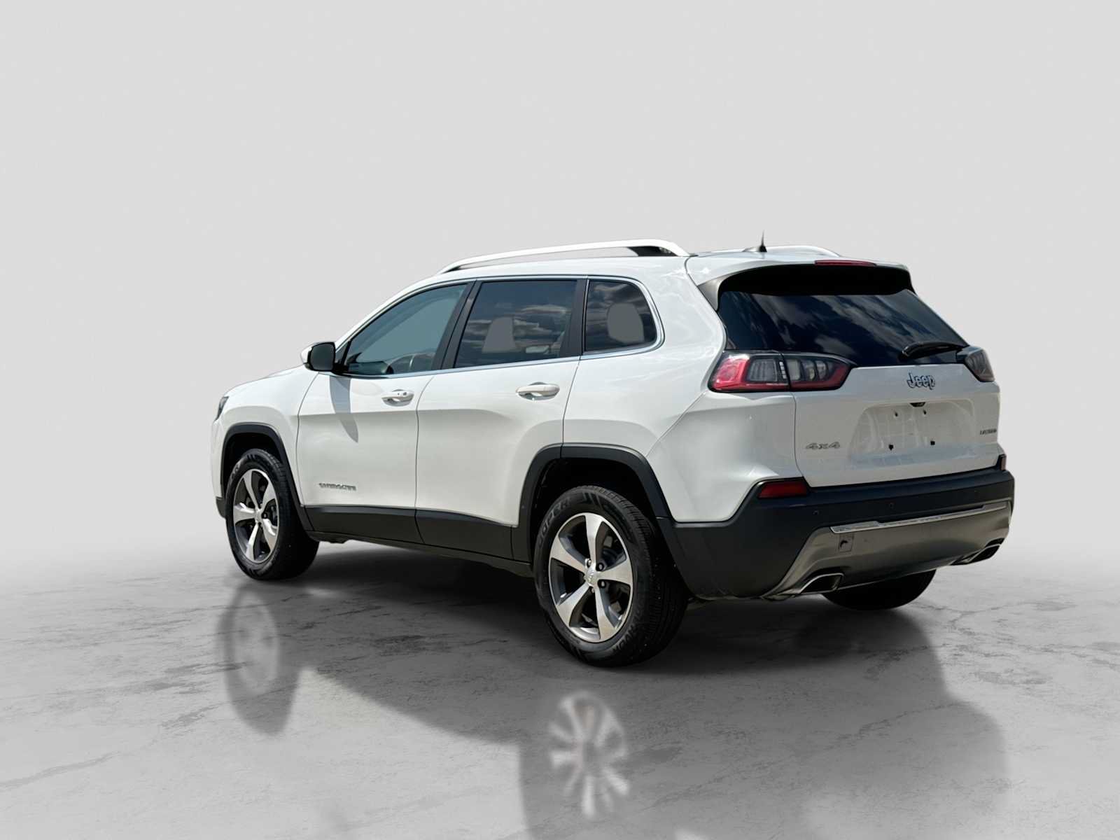 Used 2020 Jeep Cherokee Limited AWD/4WD image 4