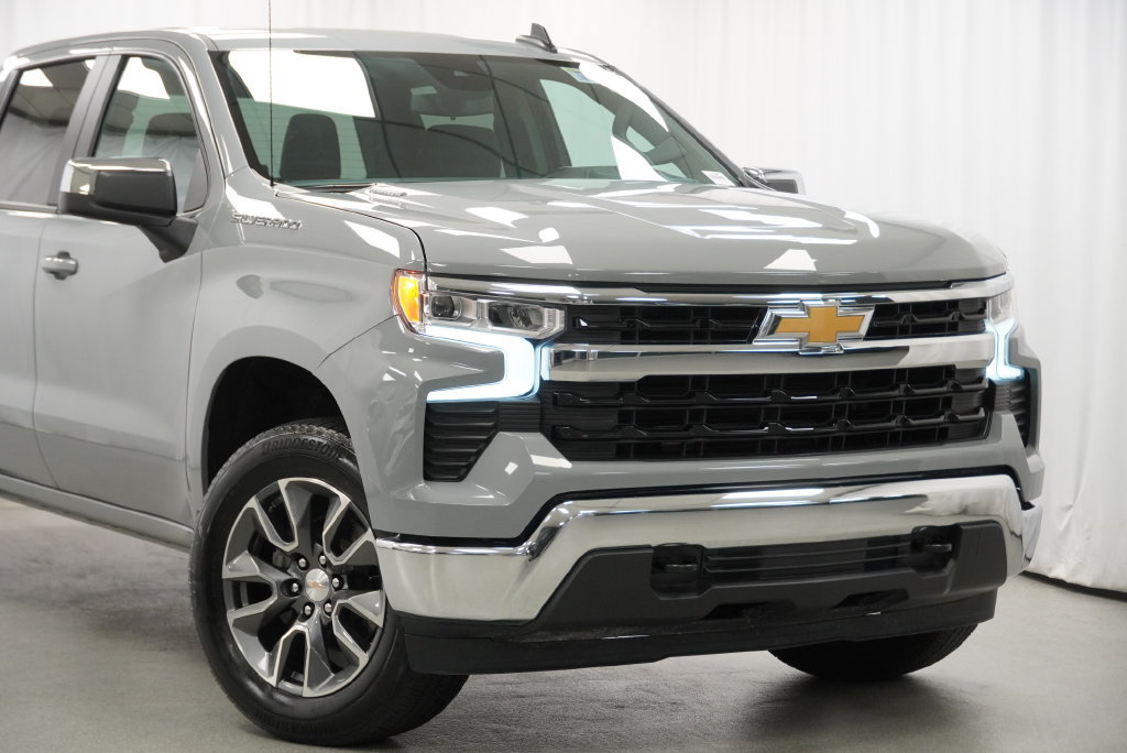 Certified 2024 Chevrolet Silverado 1500 LT AWD/4WD image 7