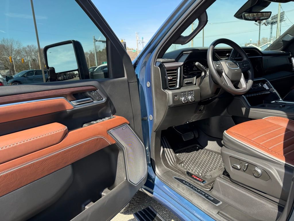 Used 2025 GMC Sierra 2500 Denali Ultimate image 20