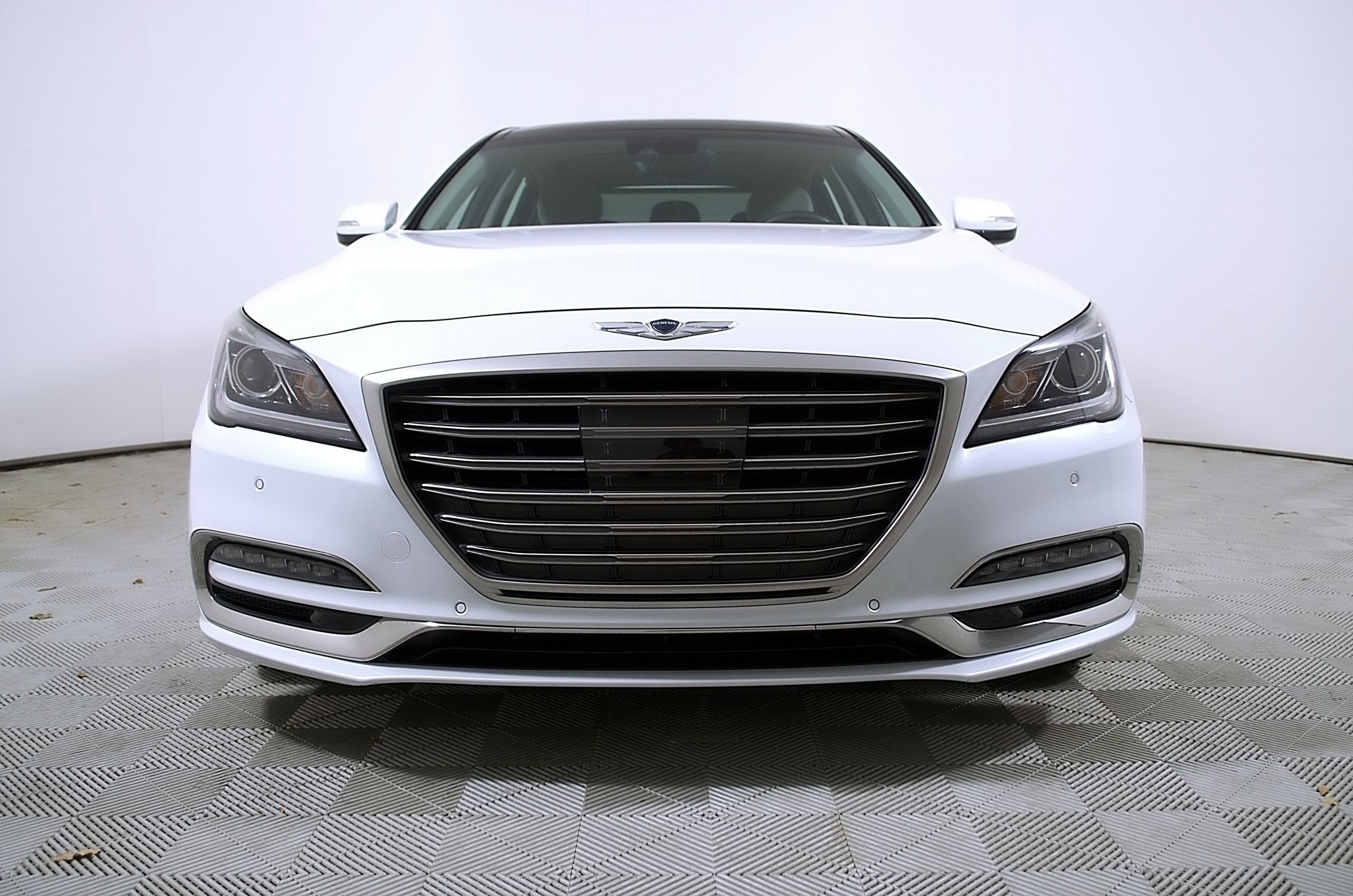 Used 2018 Genesis G80 3.8 w/ Option Group 02 RWD image 5