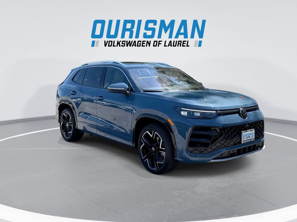 New 2026 Volkswagen Tiguan SEL R-Line AWD/4WD image 2