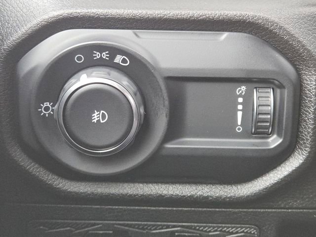 Used 2025 Jeep Wrangler Sport image 8