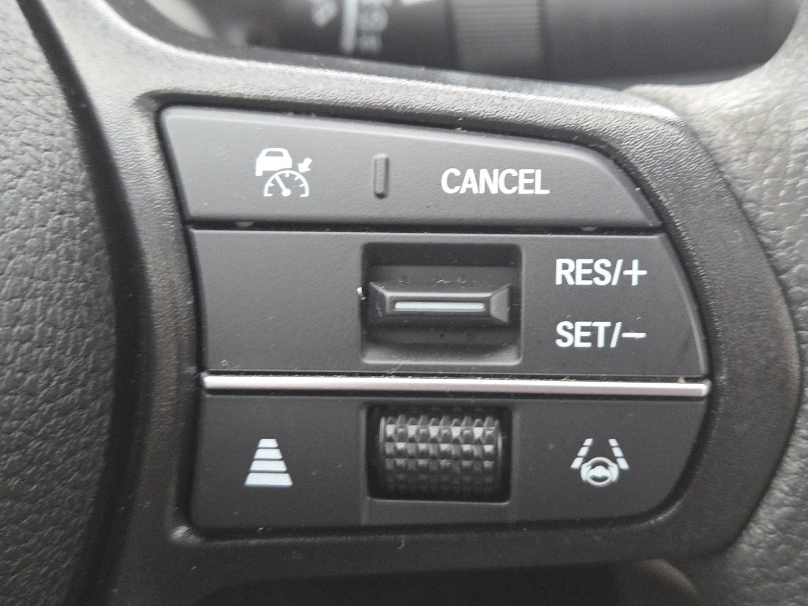 Used 2023 Honda Accord EX image 7