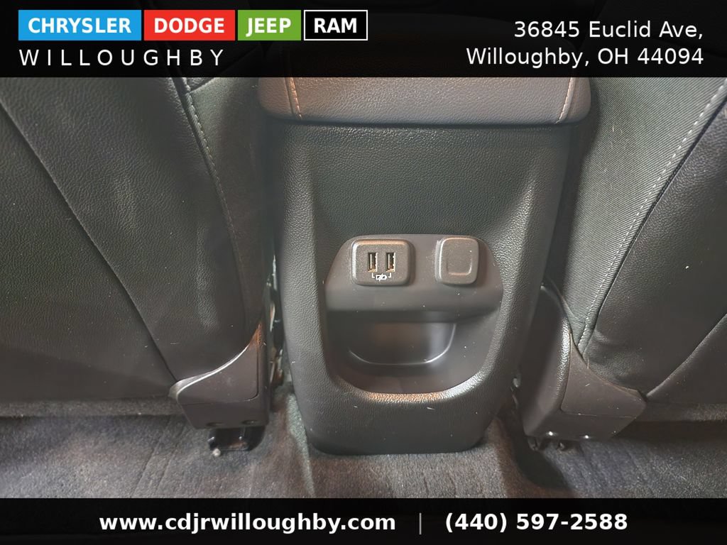 Used 2021 Chevrolet Colorado Z71 AWD/4WD image 29