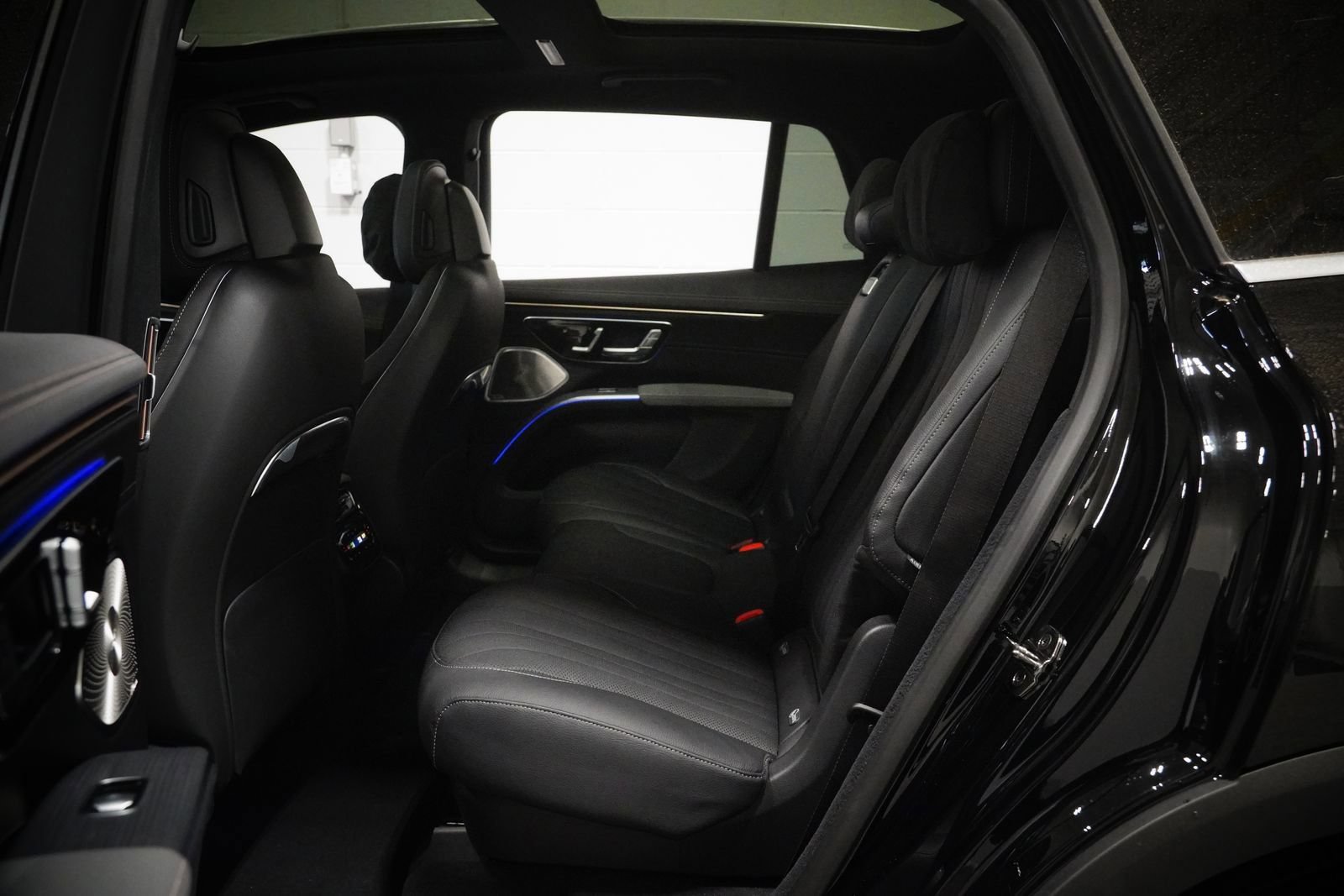 New 2026 Mercedes-Benz EQS 400 4MATIC SUV image 16