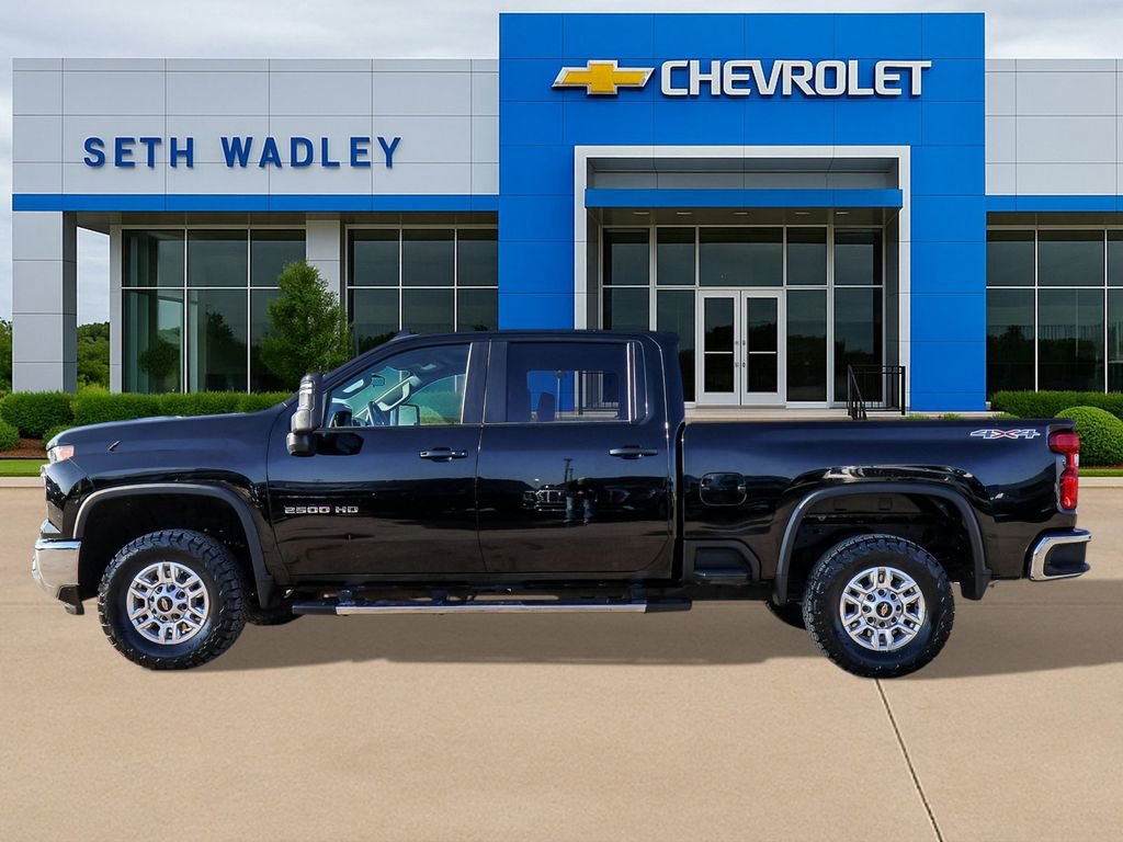 Used 2025 Chevrolet Silverado 2500 LT w/ Convenience Package image 4