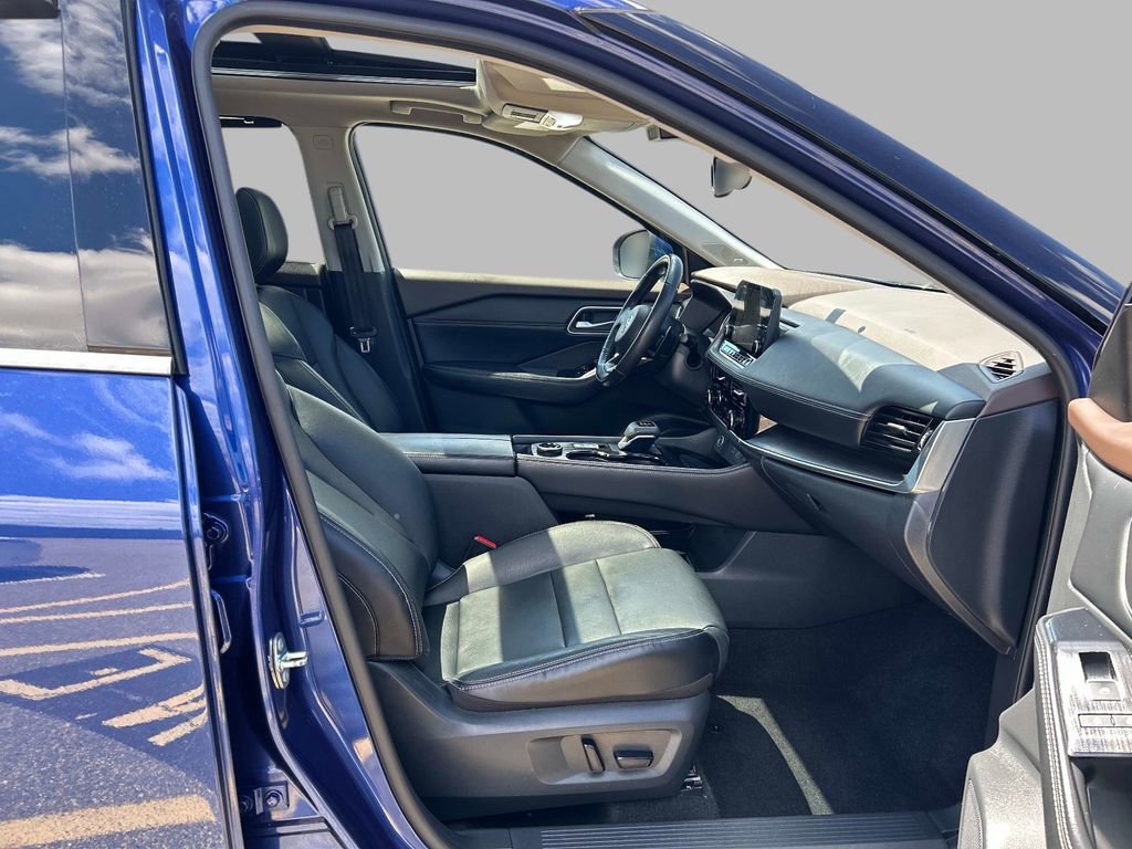 Used 2021 Nissan Rogue SL w/ Premium Package AWD/4WD image 17