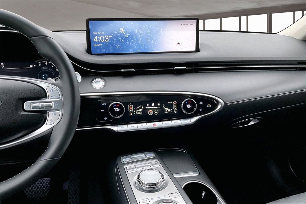 Used 2024 Genesis GV70 2.5T Select w/ Select Package image 9