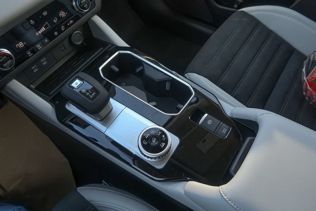 New 2026 Mitsubishi Outlander SE AWD/4WD image 31