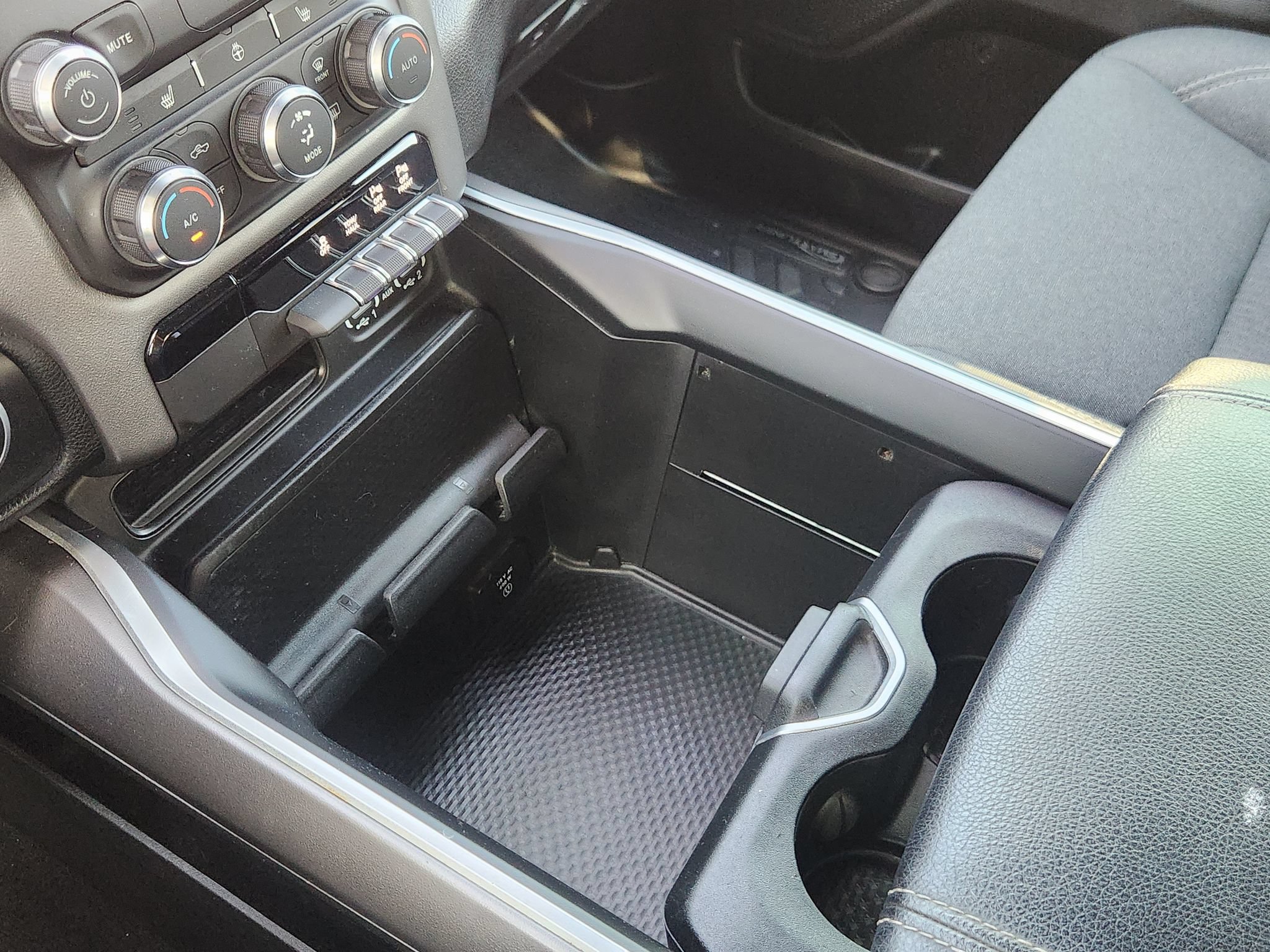 Used 2022 RAM 1500 Lone Star AWD/4WD image 19
