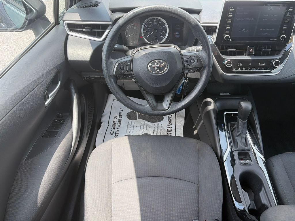 Used 2021 Toyota Corolla LE FWD image 15