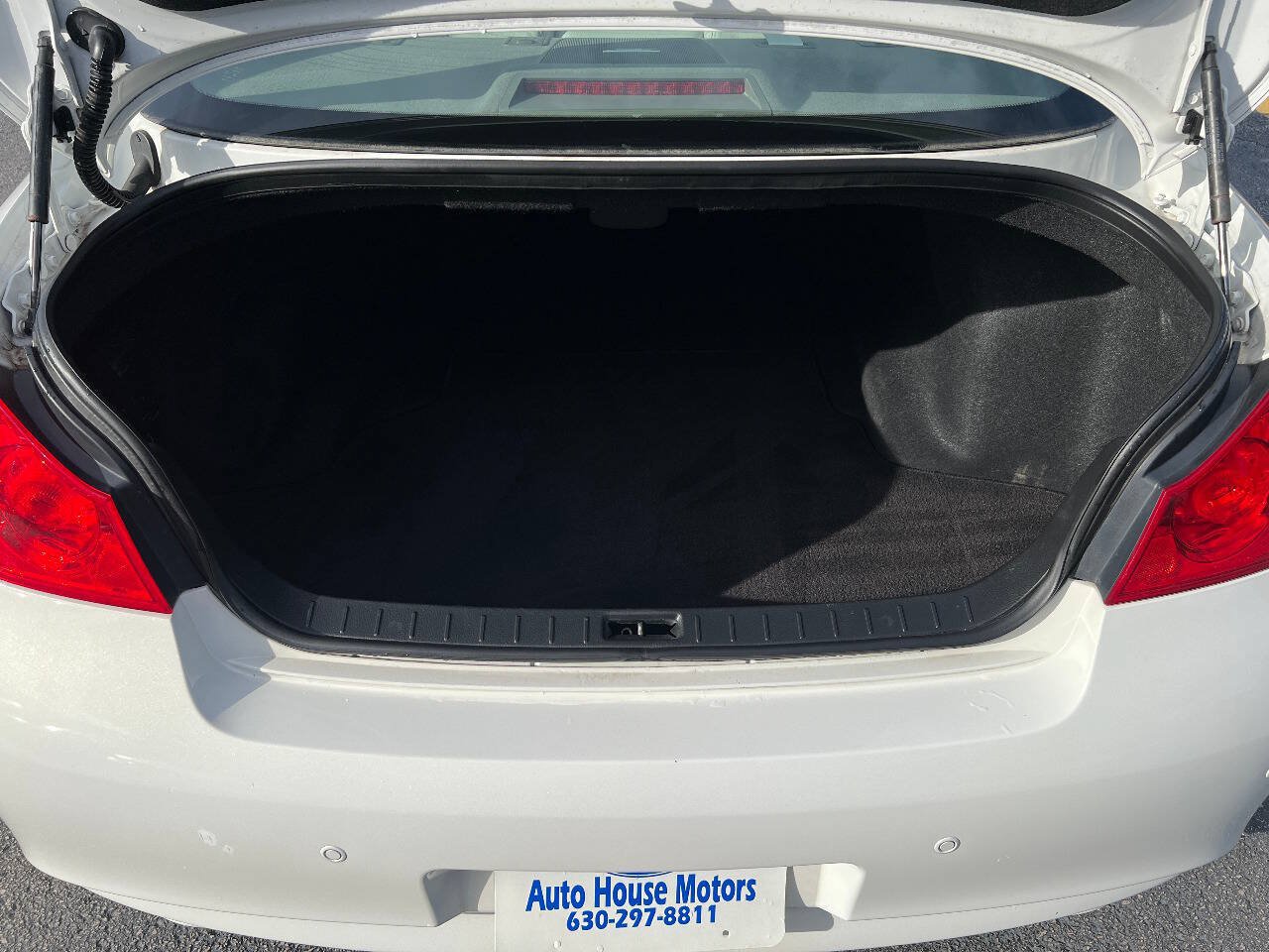 Used 2011 INFINITI G37 x Sedan w/ Premium Pkg AWD/4WD image 16