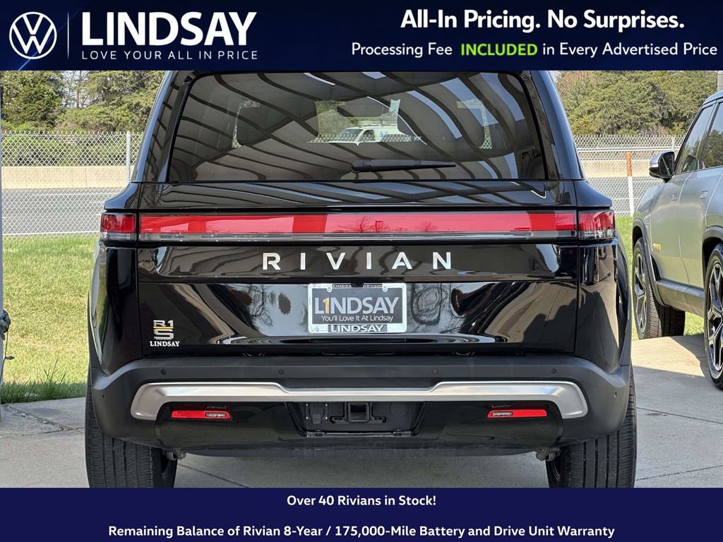 Used 2023 Rivian R1S Adventure image 6