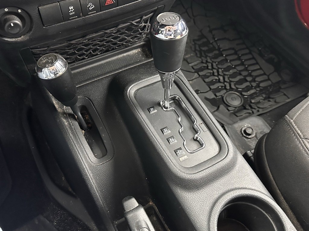 Used 2015 Jeep Wrangler Unlimited Sport w/ Quick Order Package 24S image 26