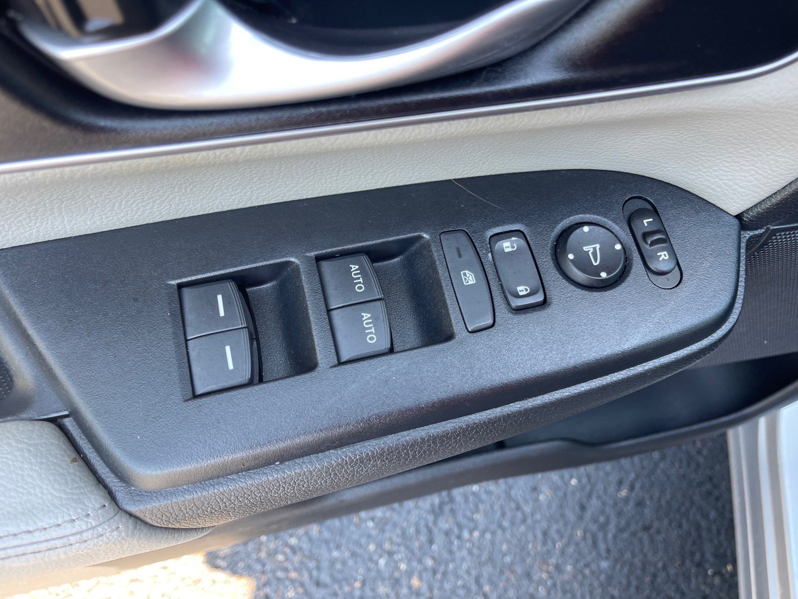 Used 2020 Honda CR-V EX image 8