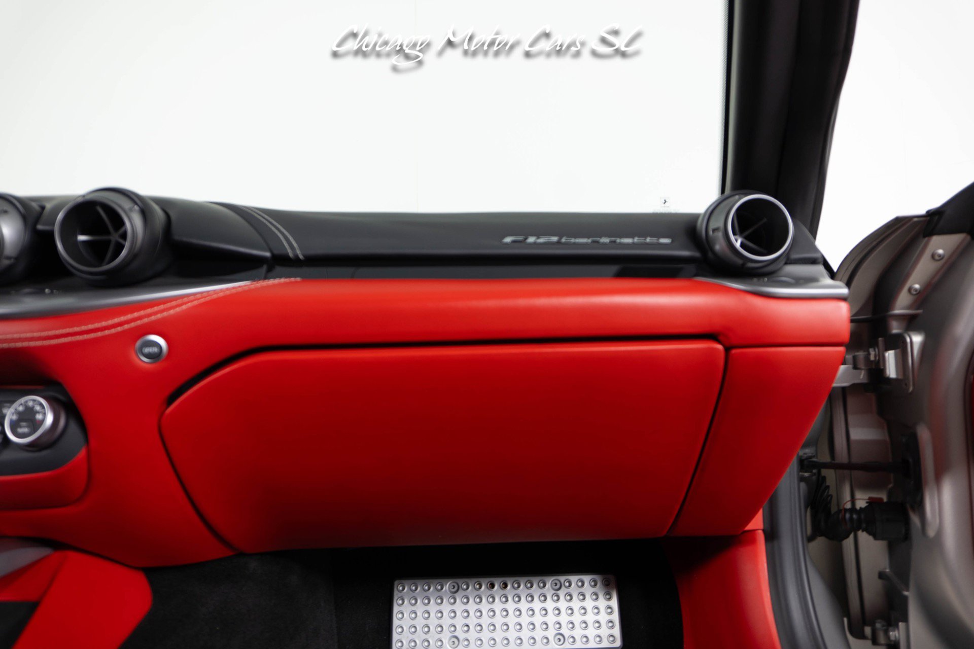 Used 2016 Ferrari F12 Berlinetta RWD image 41
