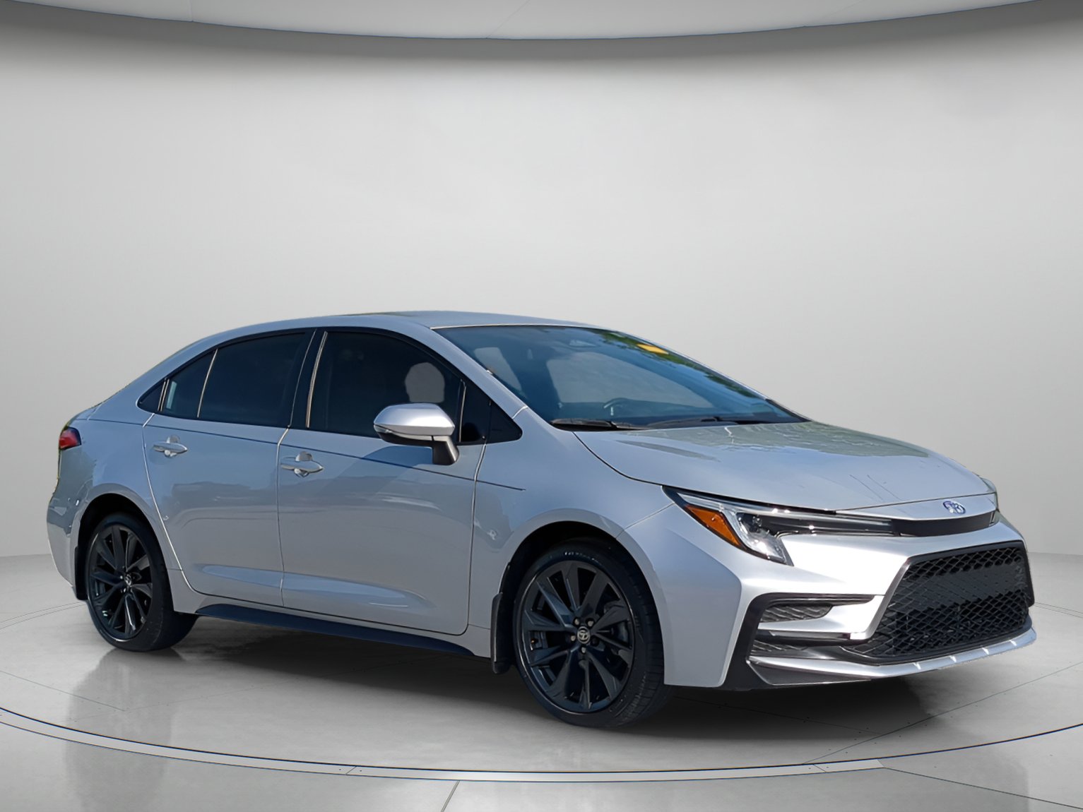 Used 2024 Toyota Corolla SE FWD image 4