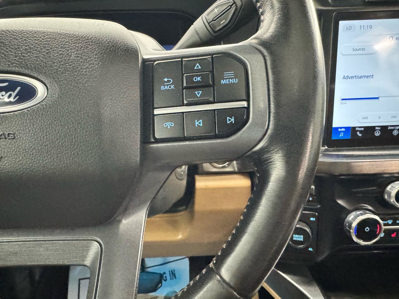 Used 2023 Ford F350 Lariat w/ Lariat Ultimate Package AWD/4WD image 23