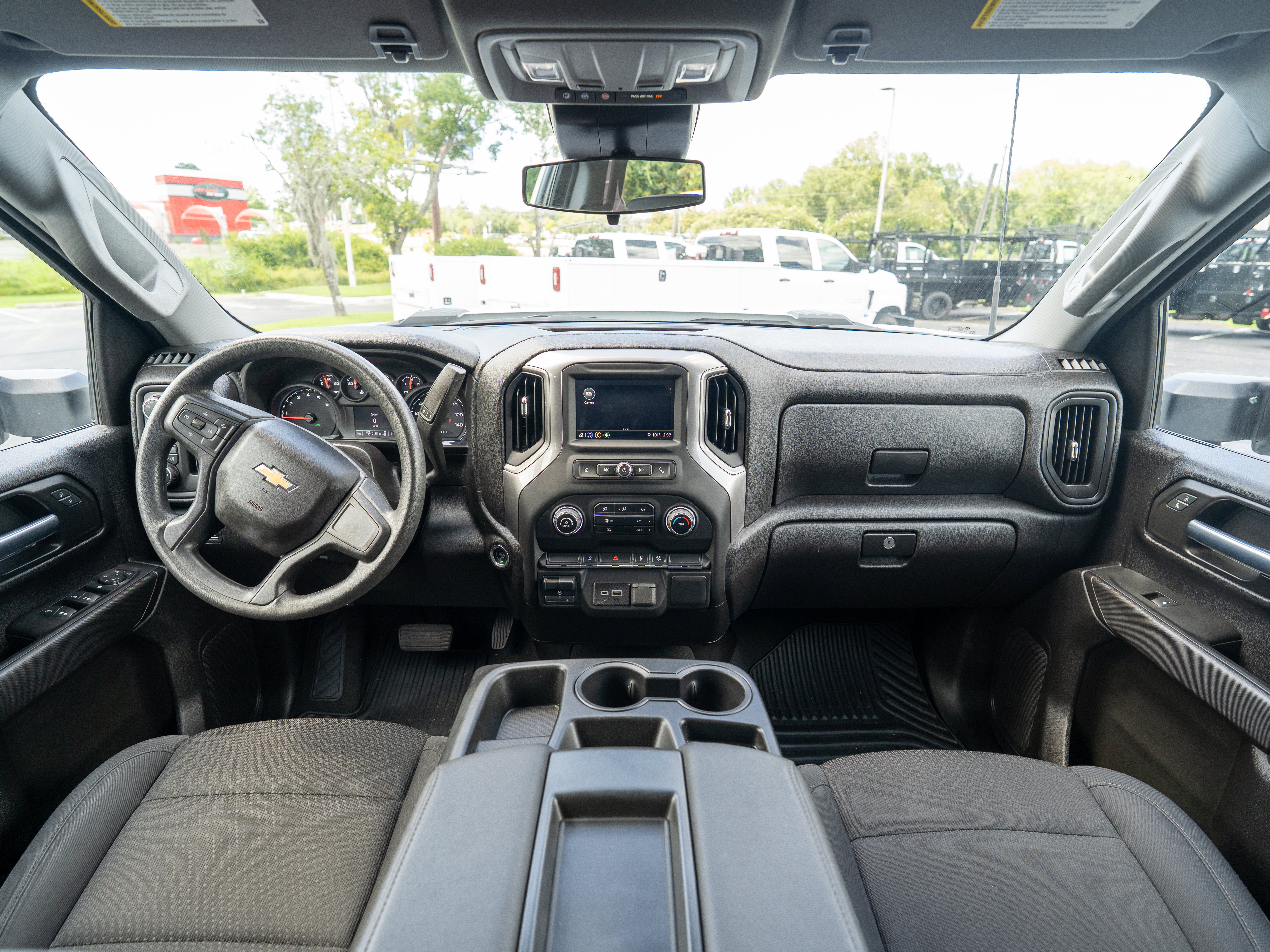 Used 2025 Chevrolet Silverado 2500 Custom w/ Z71 Off-Road Package AWD/4WD image 8