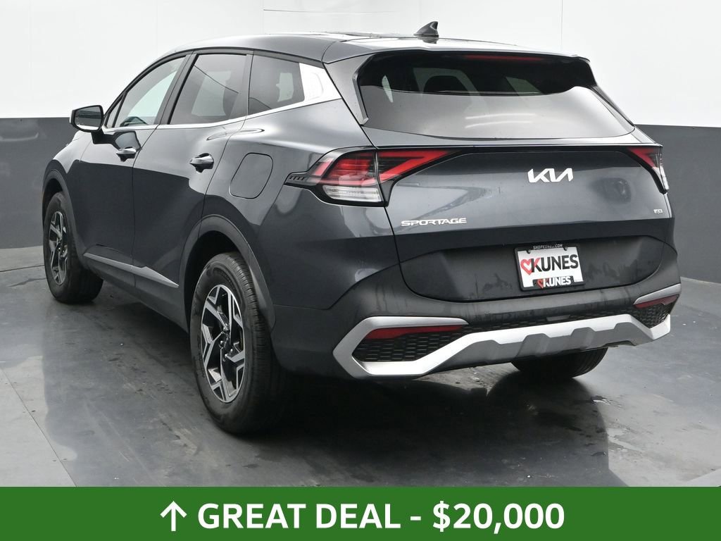 Used 2024 Kia Sportage LX image 10