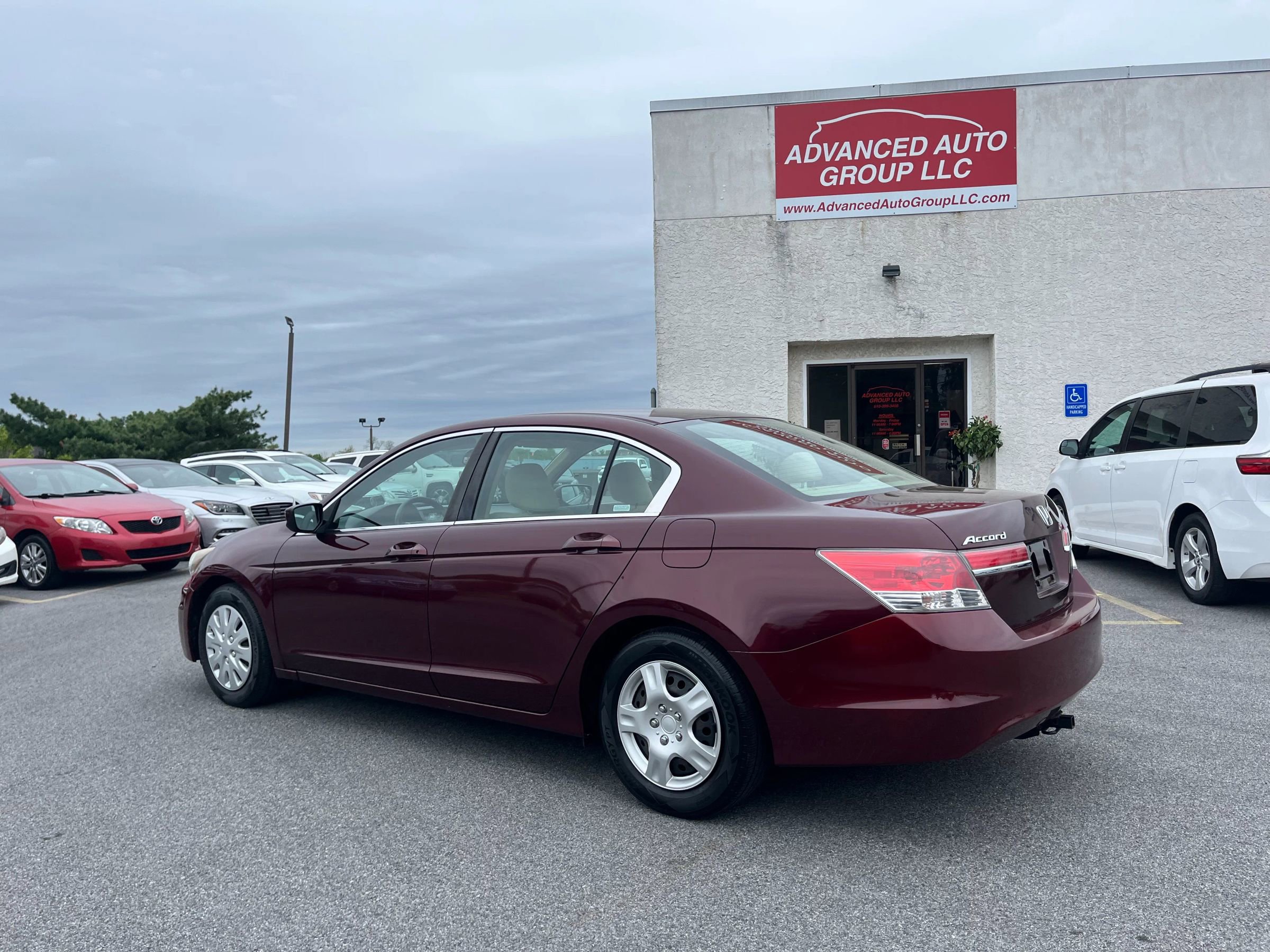 Used 2011 Honda Accord LX image 4