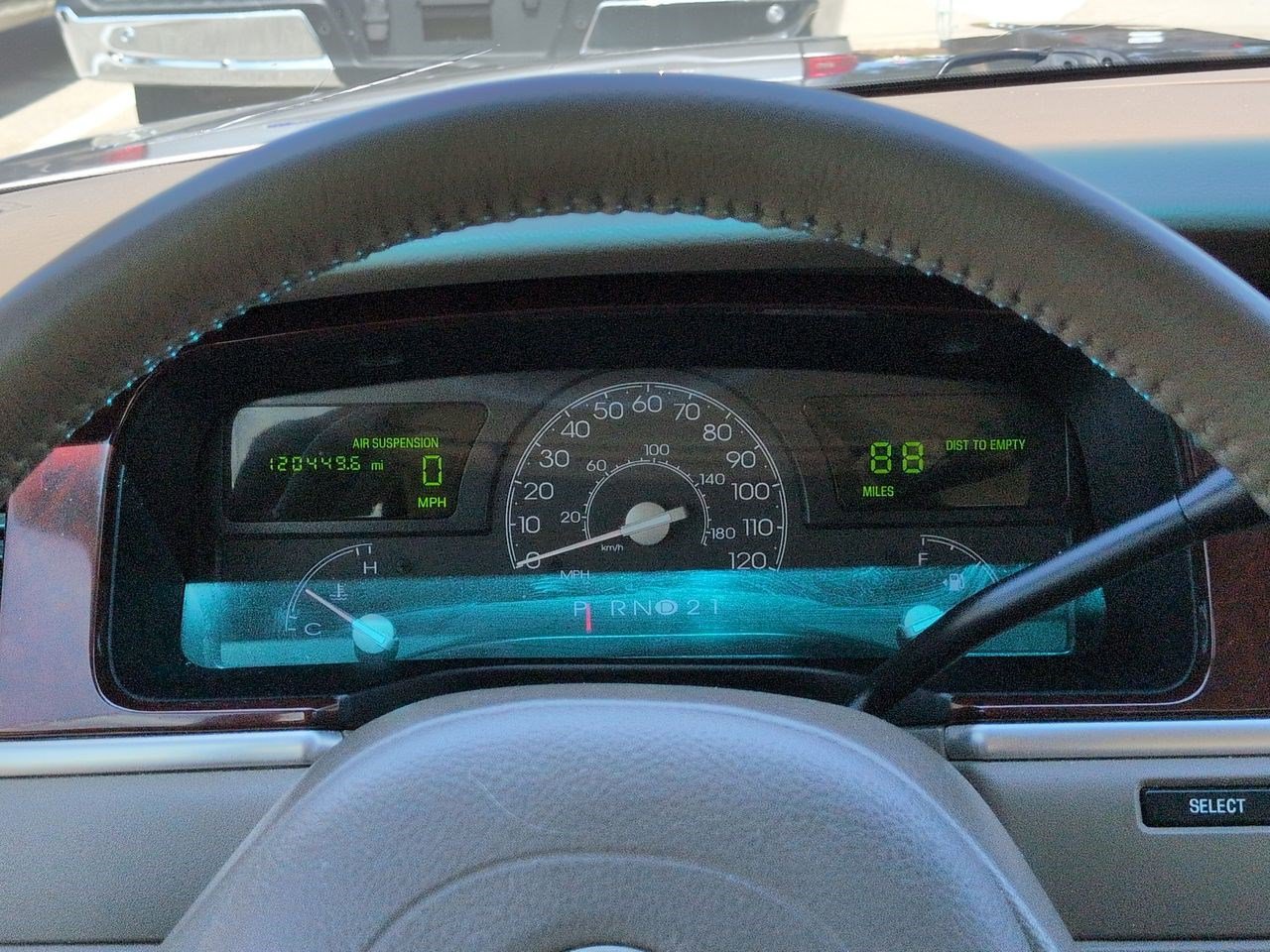 Used 2003 Lincoln Town Car Executive RWD image 23