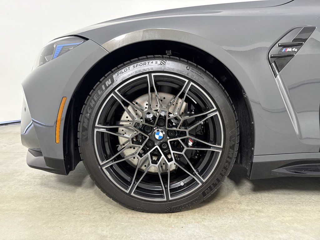 Used 2027 BMW M4 Coupe w/ Executive Package RWD image 13