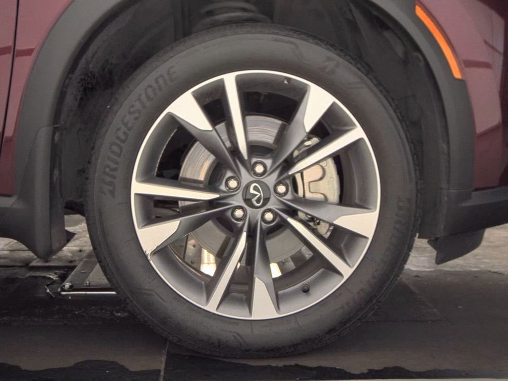 Certified 2024 INFINITI QX60 Luxe FWD image 17