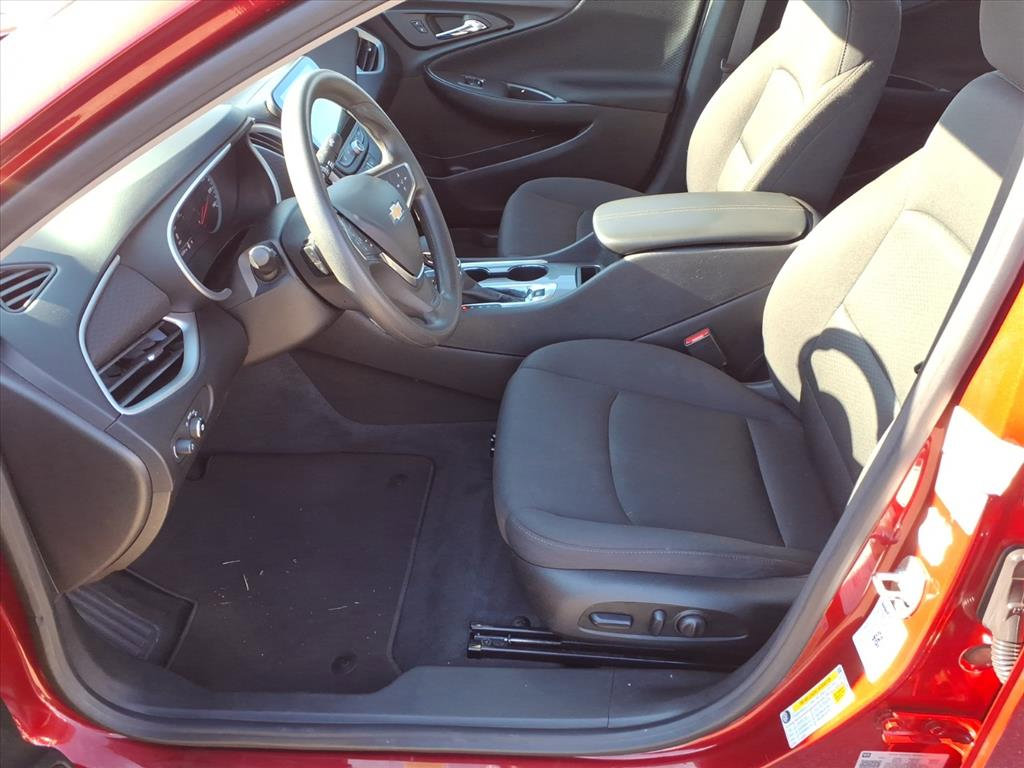 Used 2024 Chevrolet Malibu LT FWD image 10