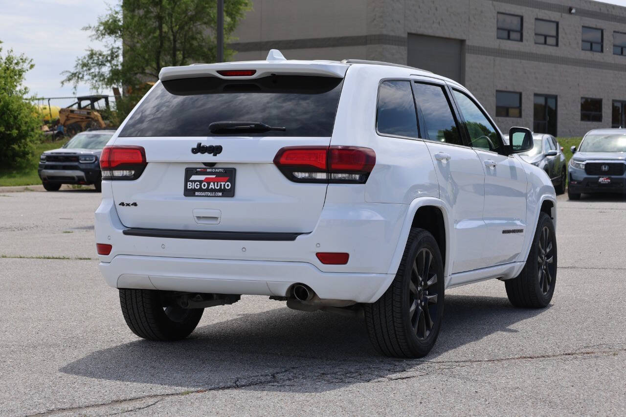 Used 2021 Jeep Grand Cherokee Laredo X AWD/4WD image 9