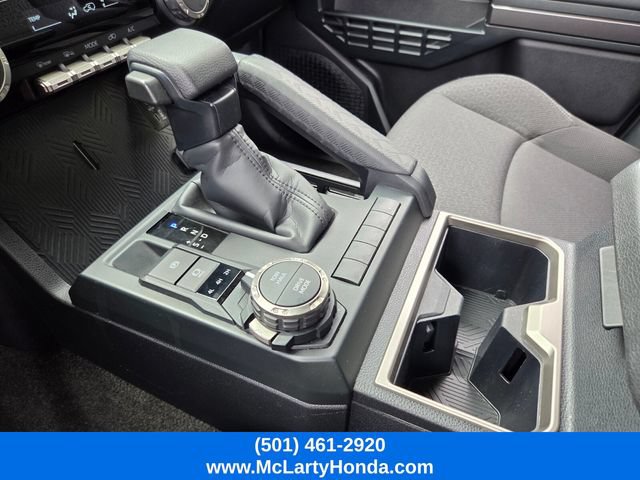 Used 2025 Toyota 4Runner SR5 AWD/4WD image 27