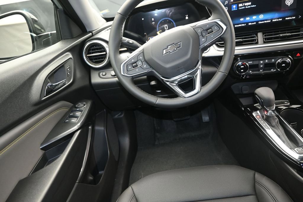 New 2026 Chevrolet Trax ACTIV w/ Driver Confidence Package FWD image 29