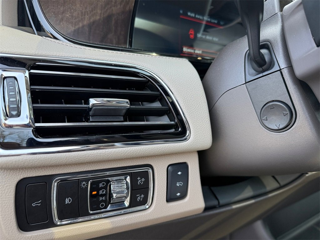Used 2023 Lincoln Navigator L Reserve image 14