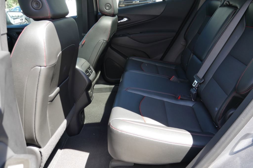 Used 2023 Chevrolet Equinox RS w/ RS Leather Package FWD image 26