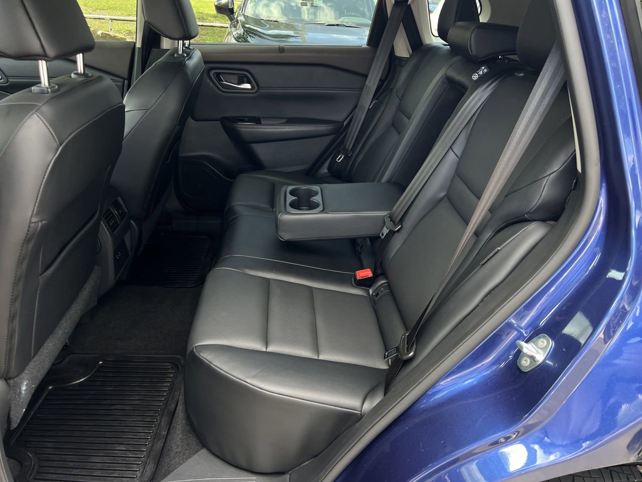 Used 2022 Nissan Rogue SV w/ SV Premium Package FWD image 25