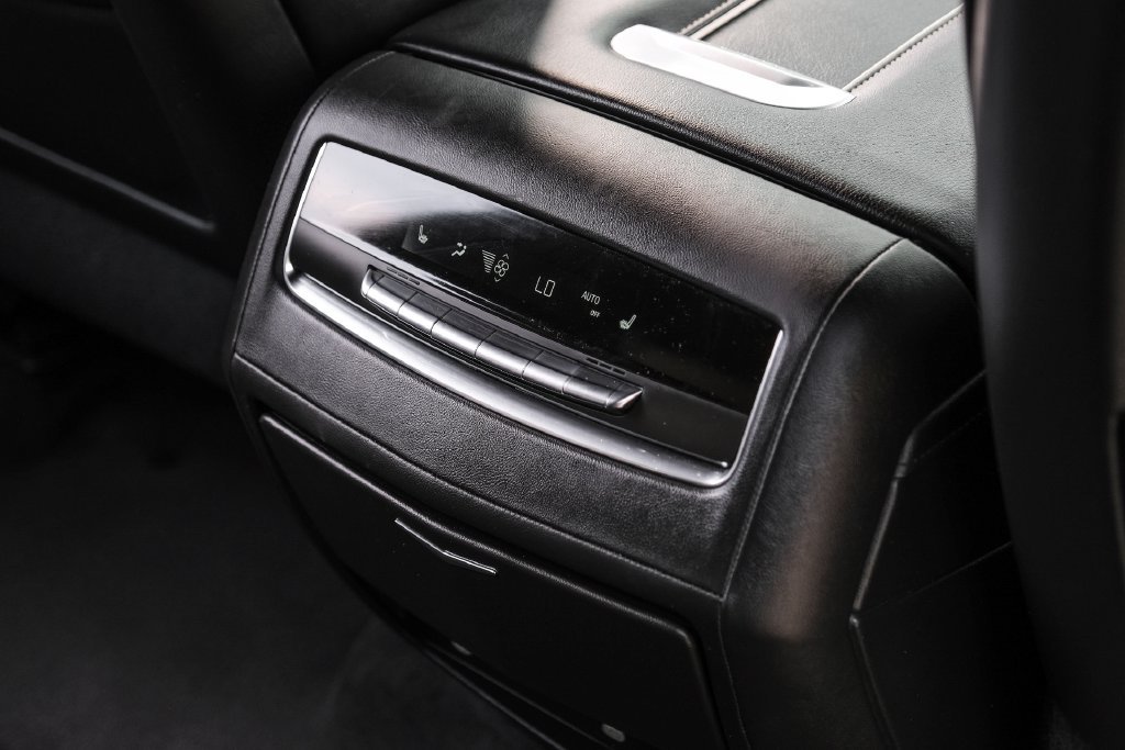 Used 2023 Cadillac Escalade ESV Premium Luxury RWD image 42