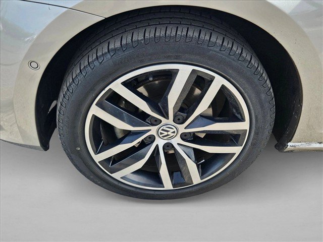 Used 2016 Volkswagen Golf SE w/ Lighting Package FWD image 23