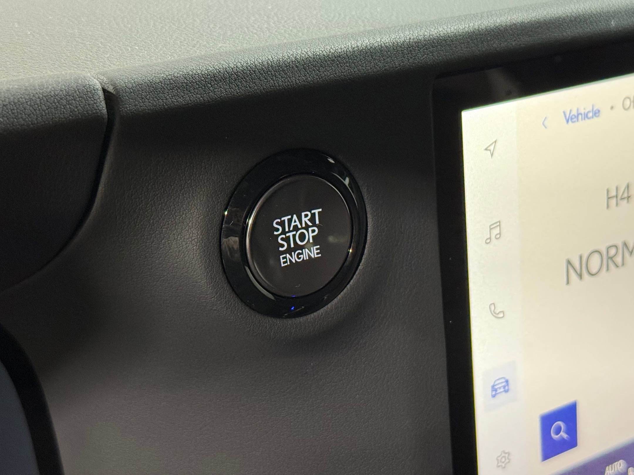 Used 2024 Lexus GX 550 image 37