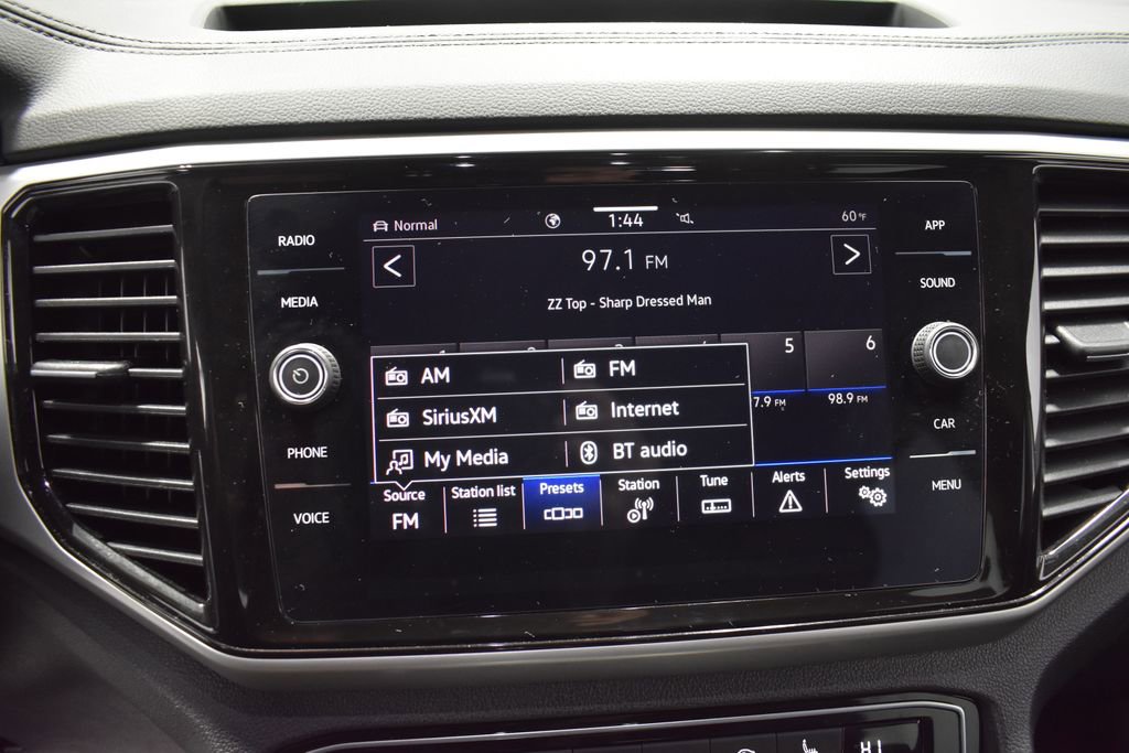 Used 2023 Volkswagen Atlas Cross Sport SE image 22